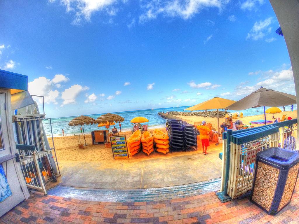 Апартаменти Waikiki Shore 515 Beachfront & Upgrade Гонолулу Екстер'єр фото